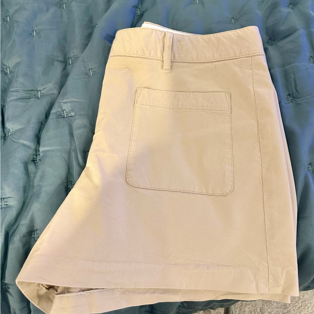 Theory Tan Women's Shorts